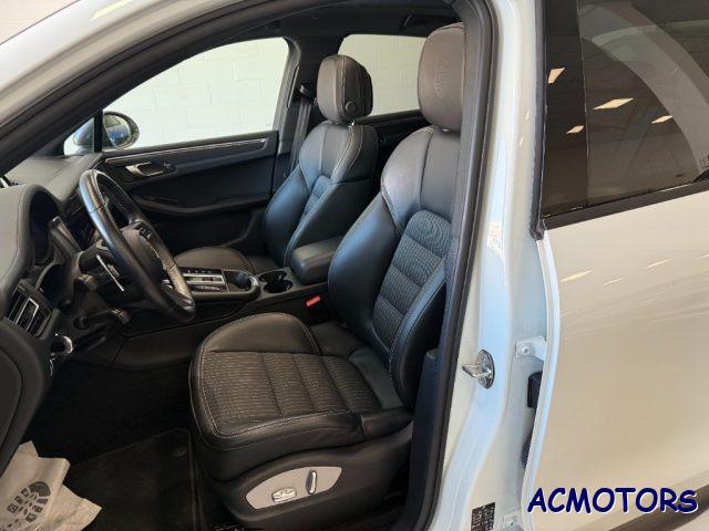 PORSCHE Macan 2.0 T