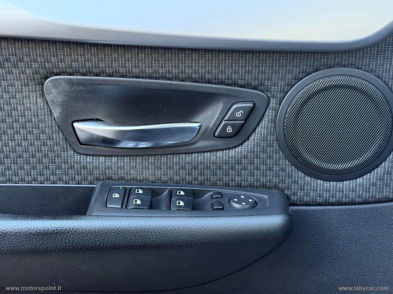 BMW 218d Active Tourer Advantage