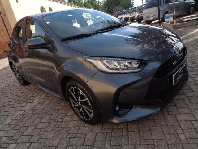 Toyota Yaris 1.5 Hybrid 5 porte Trend DARK GREY NESSUN VINCOLO DI FINANZIAMENTO