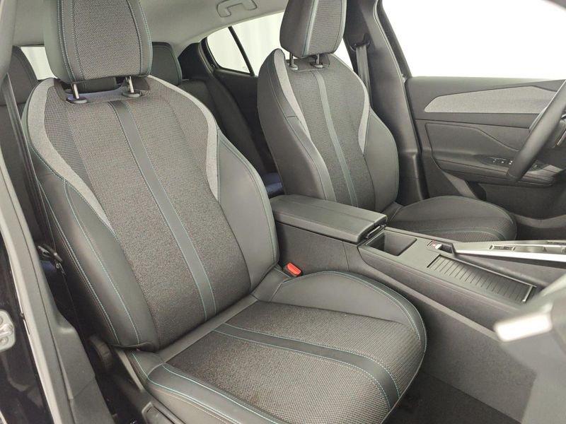 Peugeot 408 Hybrid 145 e-DCS6 Allure