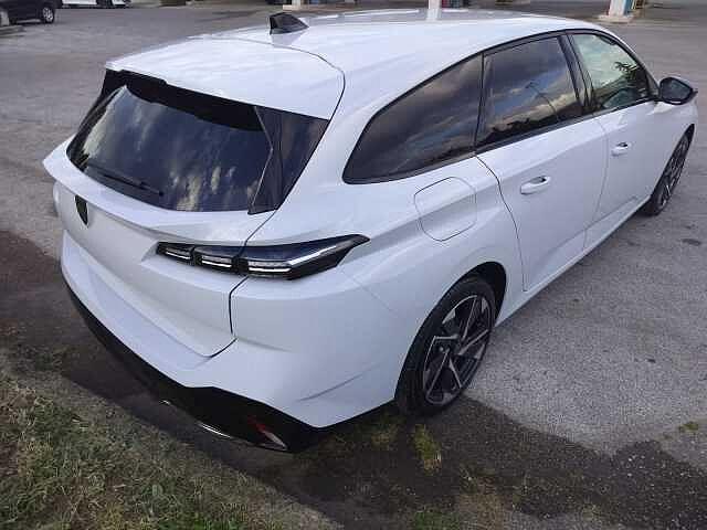 Peugeot 308 Hybrid 136 e-DCS6 SW Allure *KM Ø*