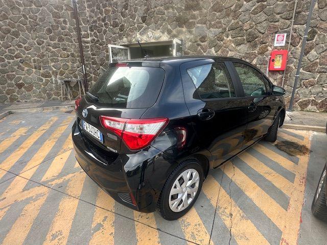 TOYOTA Yaris 1.5 Hybrid 5 porte Business