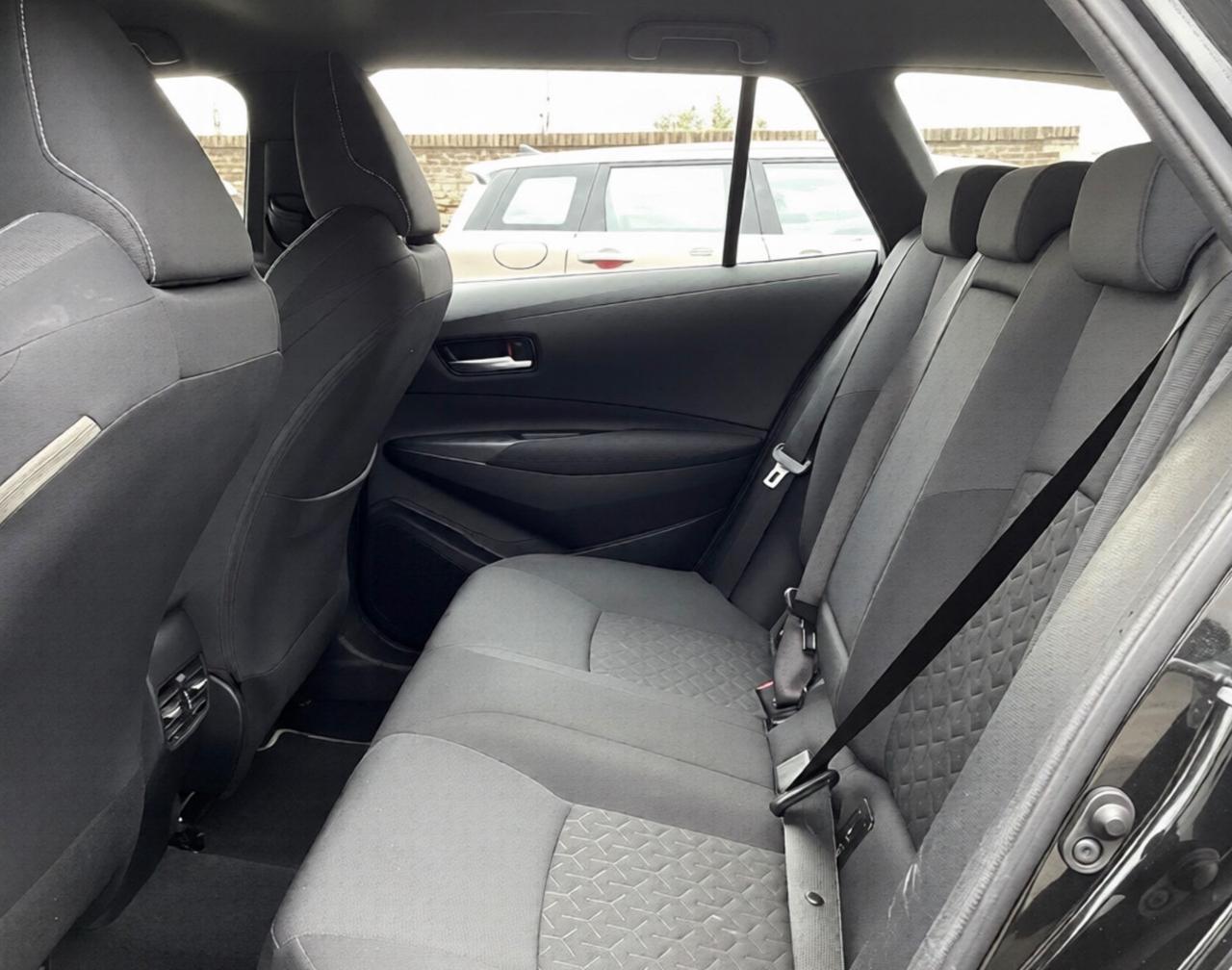 Toyota Corolla Touring Sports 1.8 Hybrid Business Tech