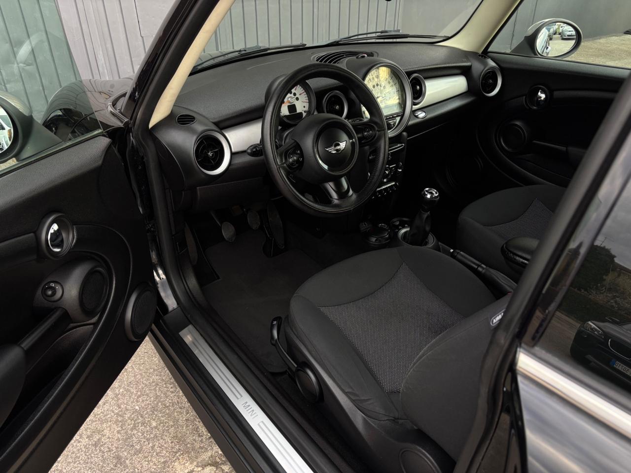 Mini One D. 1.6d. Neopatentati. Garanzia 12 mesi