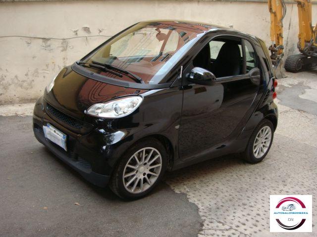 SMART - Fortwo - 1000 52 kW MHD coupé passion