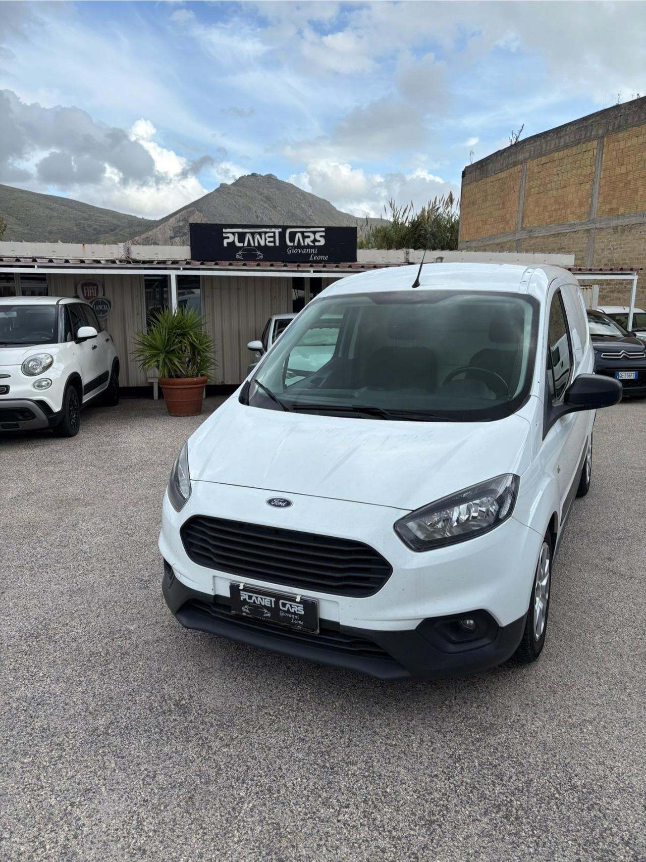 Ford Transit Courier 1.5 TDCi 75CV Van Entry