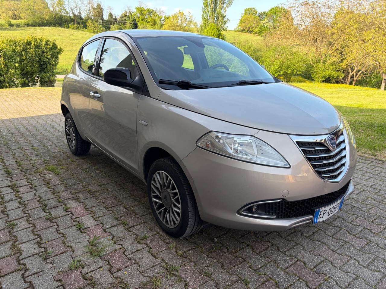 Lancia Ypsilon 0.9 TwinAir Metano Ecochic