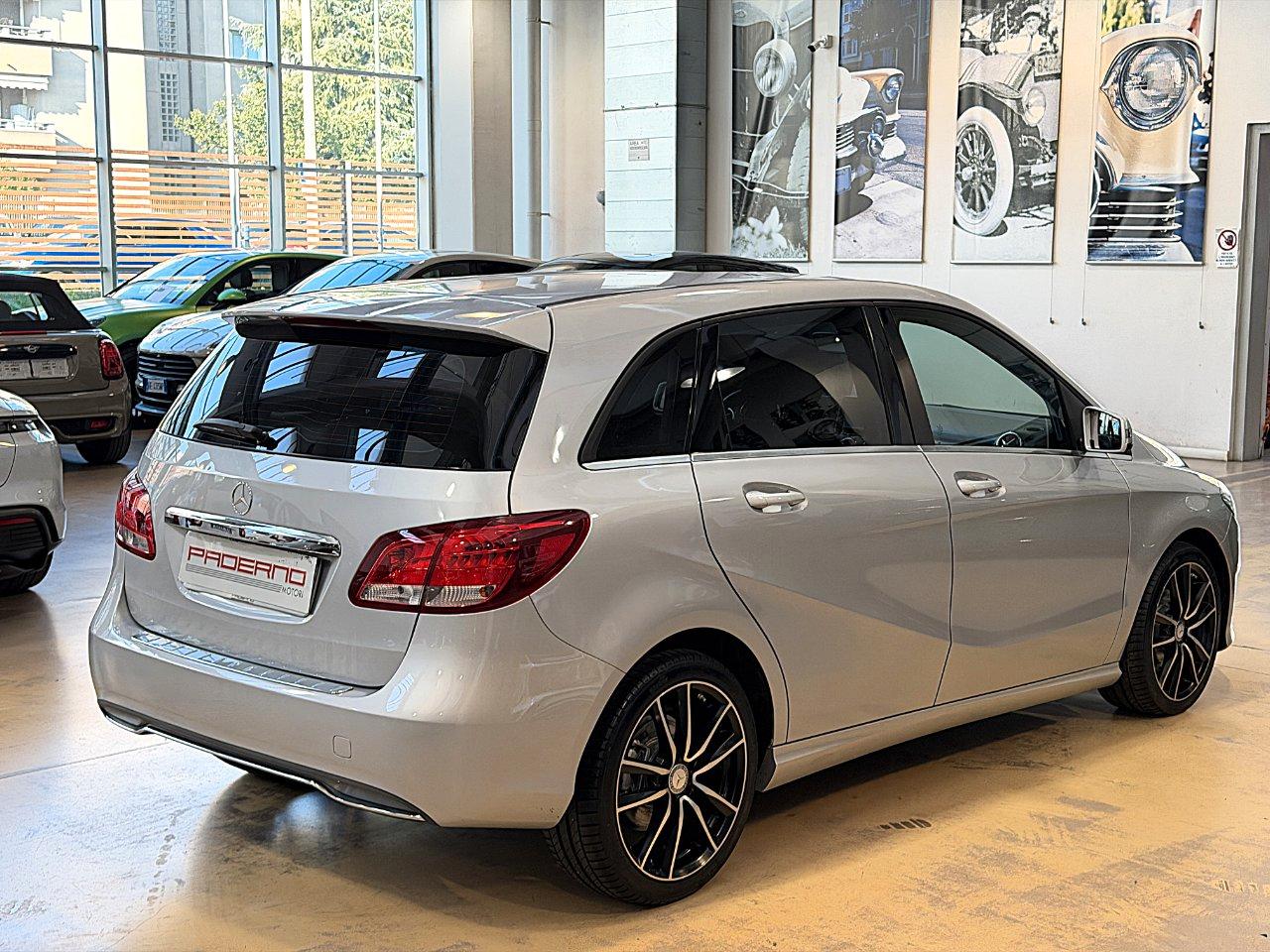 Mercedes B 180 D Executive Automatica - 18" - Telecamera - Navigatore