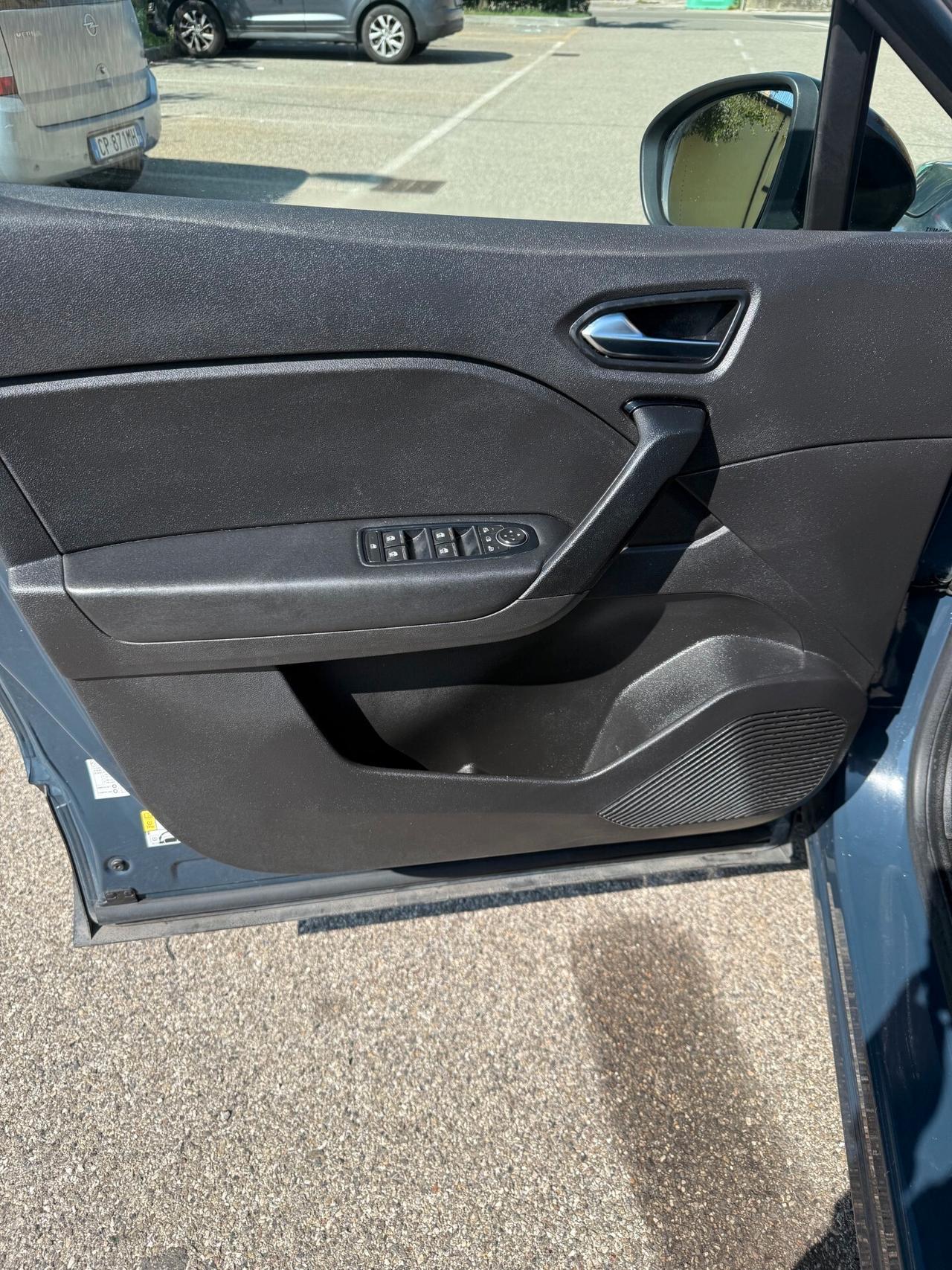 Renault Captur 1.0 Gpl - NEOP. - NAV. - 12 MESI DI GARANZIA -