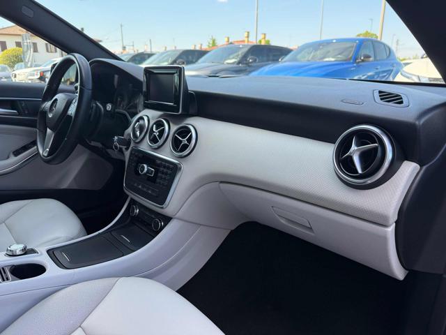 MERCEDES-BENZ A 180 CDI Automatic Premium