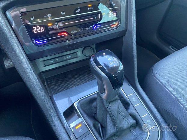 VOLKSWAGEN Tiguan 2.0 TDI 150 CV SCR DSG Life
