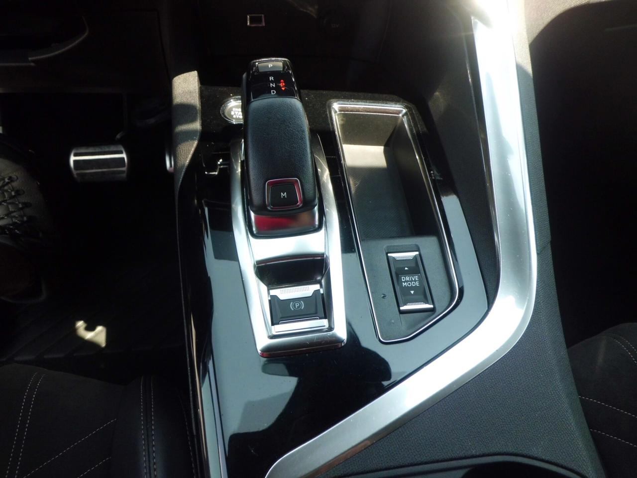 Peugeot 3008 BlueHDi 130 S&S EAT8 GT