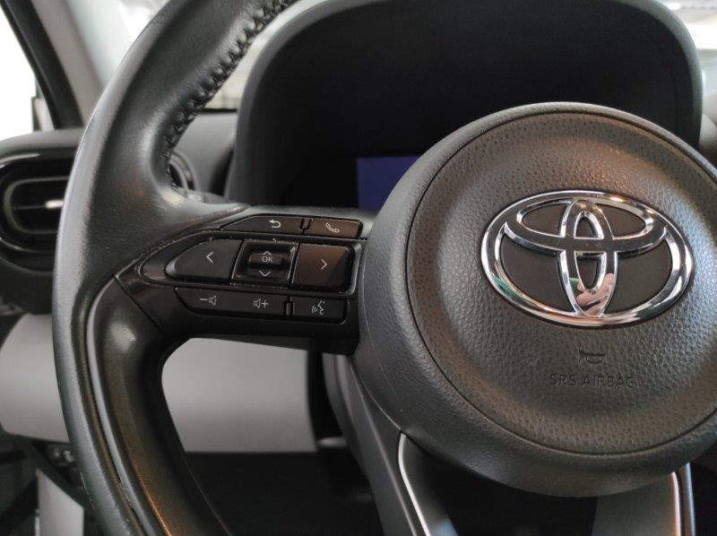 TOYOTA Yaris Cross - Yaris Cross 1.5 Hybrid 5p. E-CVT AWD-i Business