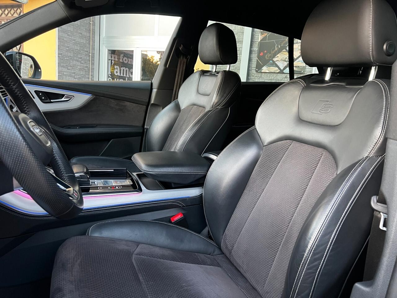 Audi Q8 50 TDI 286 CV Quattro-2XS LINE-TOTAL BLACK