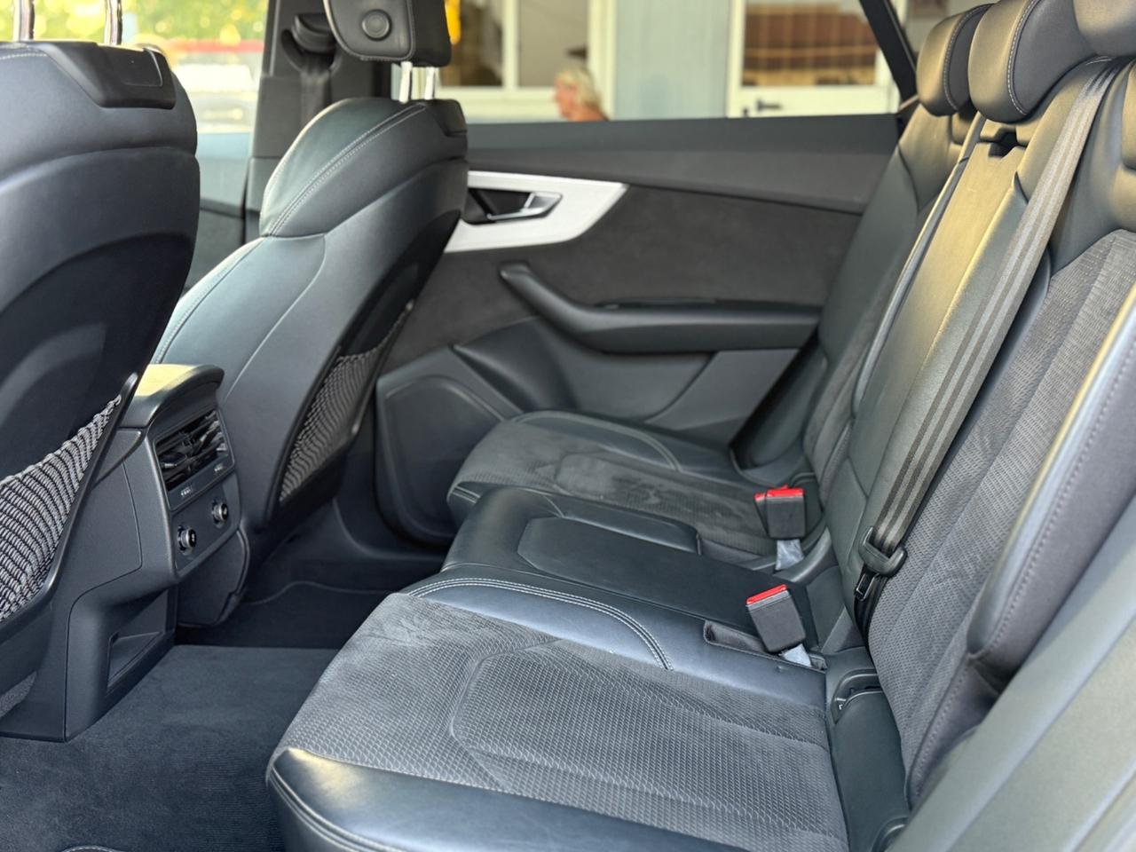 Audi Q8 45 Sline 231 CV NO SUPERBOLLO NUOVA