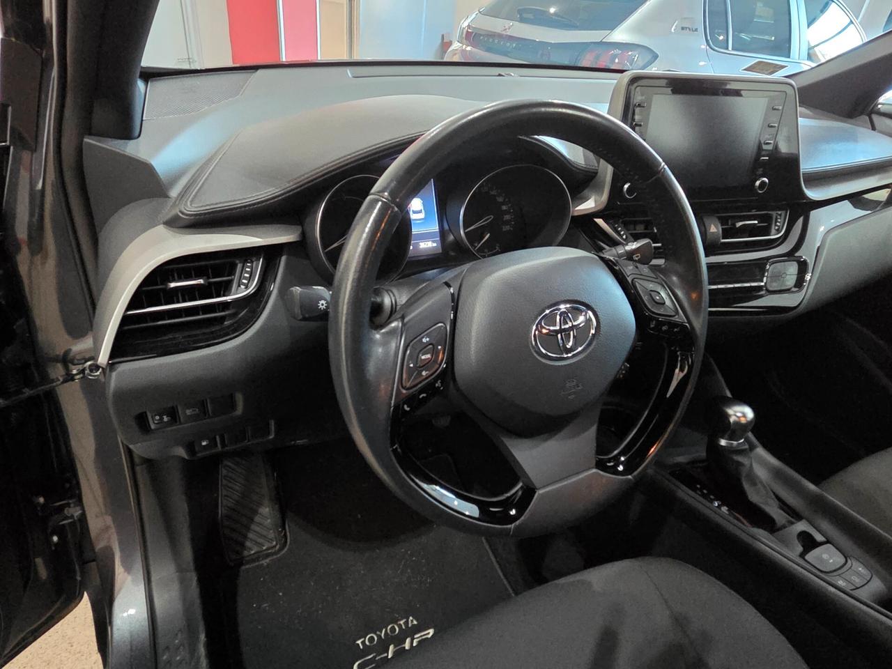 Toyota C-HR 1.8 Hybrid E-CVT Business