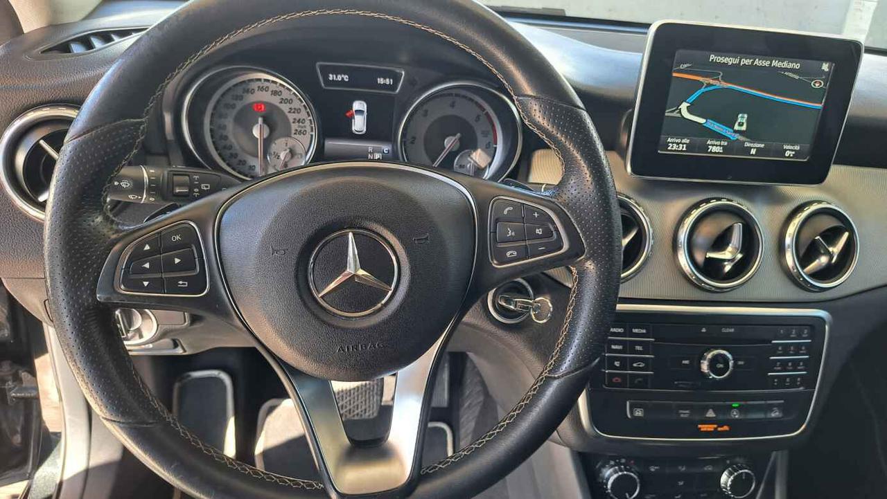 Mercedes-benz GLA 200 d Automatic 4Matic Premium