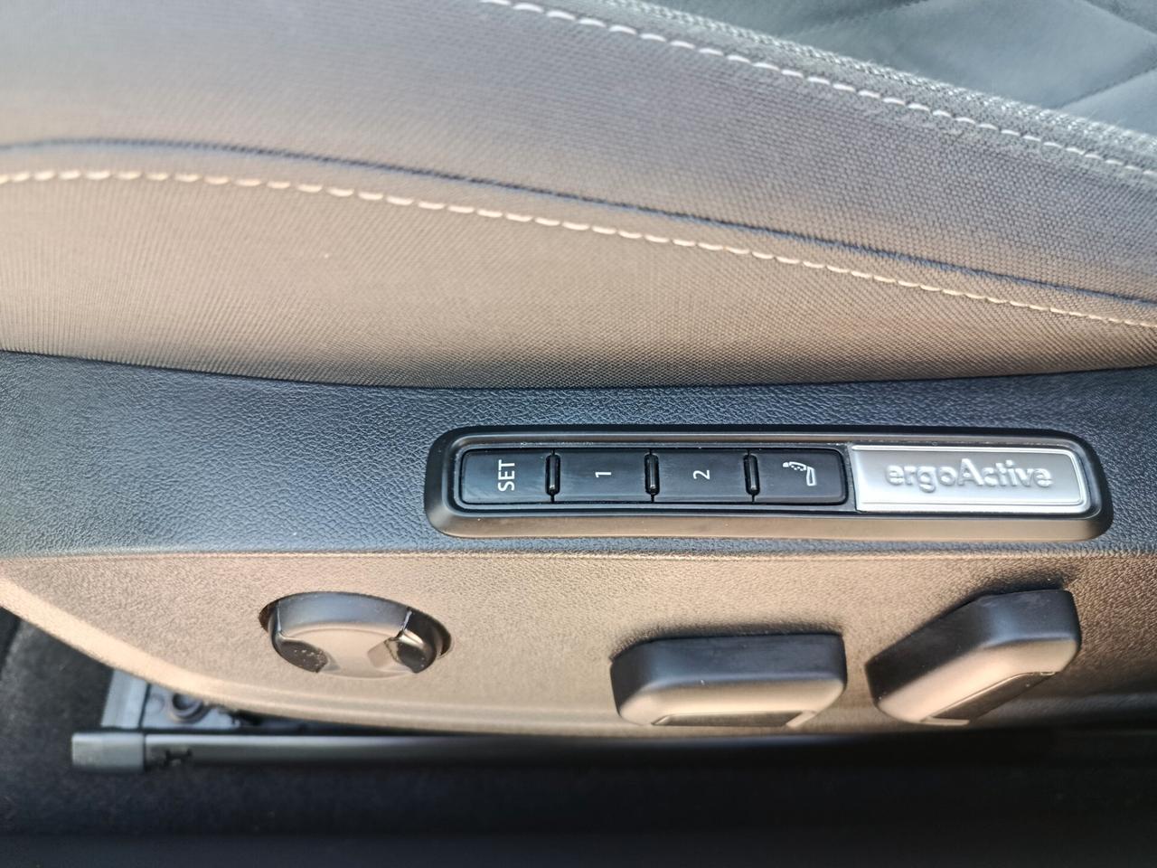 Volkswagen Golf 2.0 TDI AUTOMATICA Style