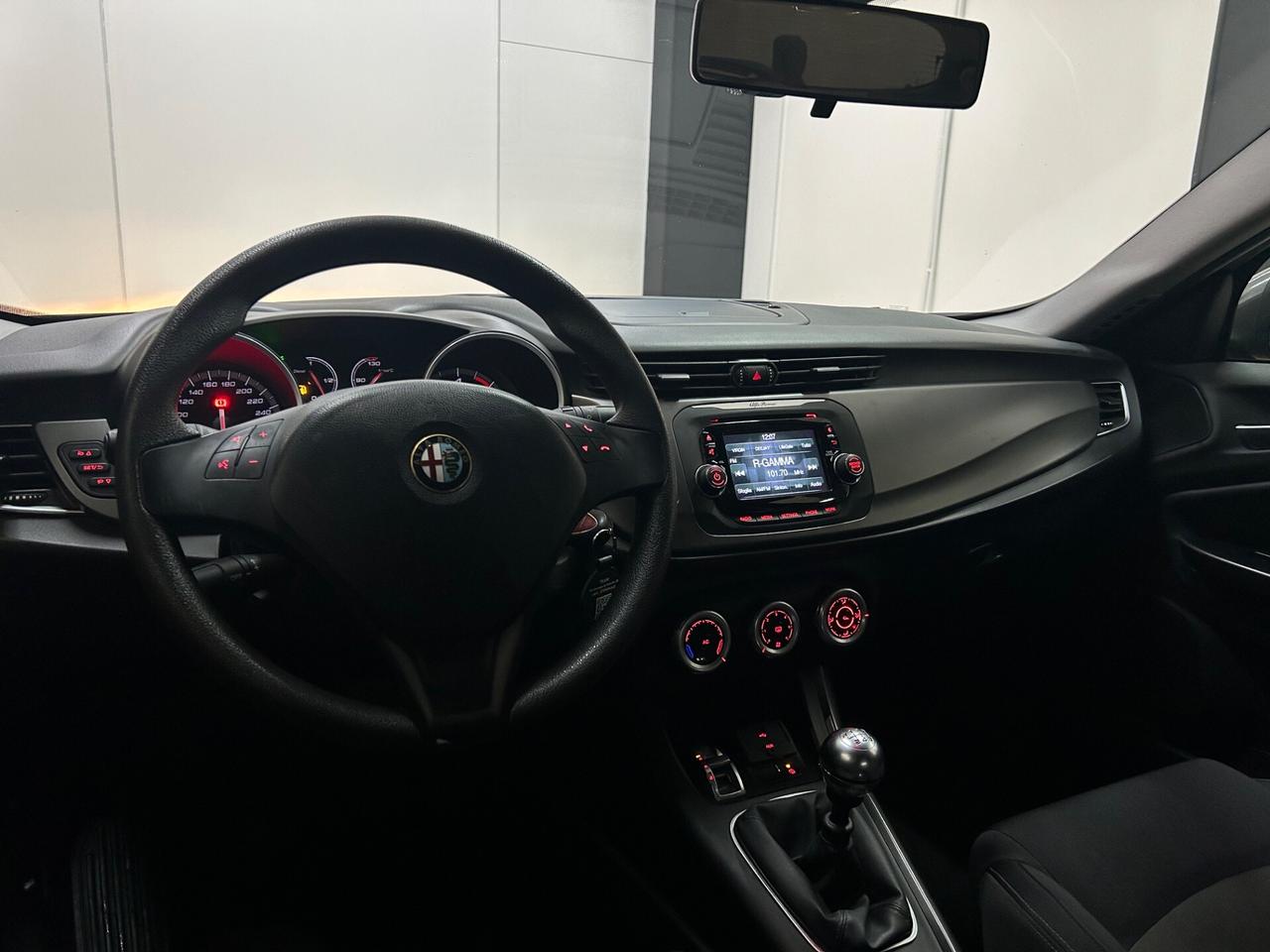 Alfa Romeo Giulietta 1.6 JTDm-2 105 CV Distinctive