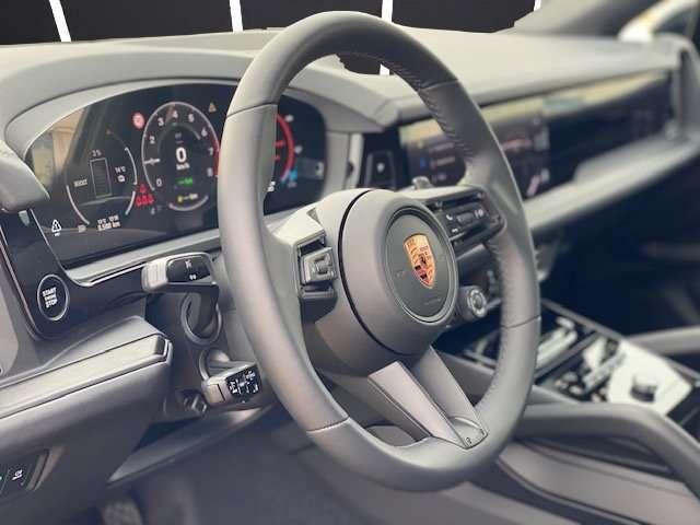 Porsche Cayenne Coupe 3.0 e-hybrid Black Edition C 22/SCARICHI