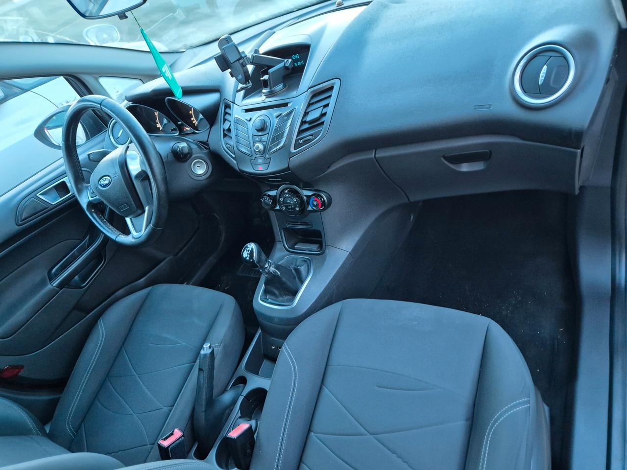 Ford Fiesta 1.2 60CV 5 porte Titanium