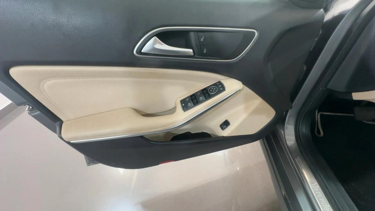 Mercedes-benz GLA 180 GLA 180 d Automatic Sport