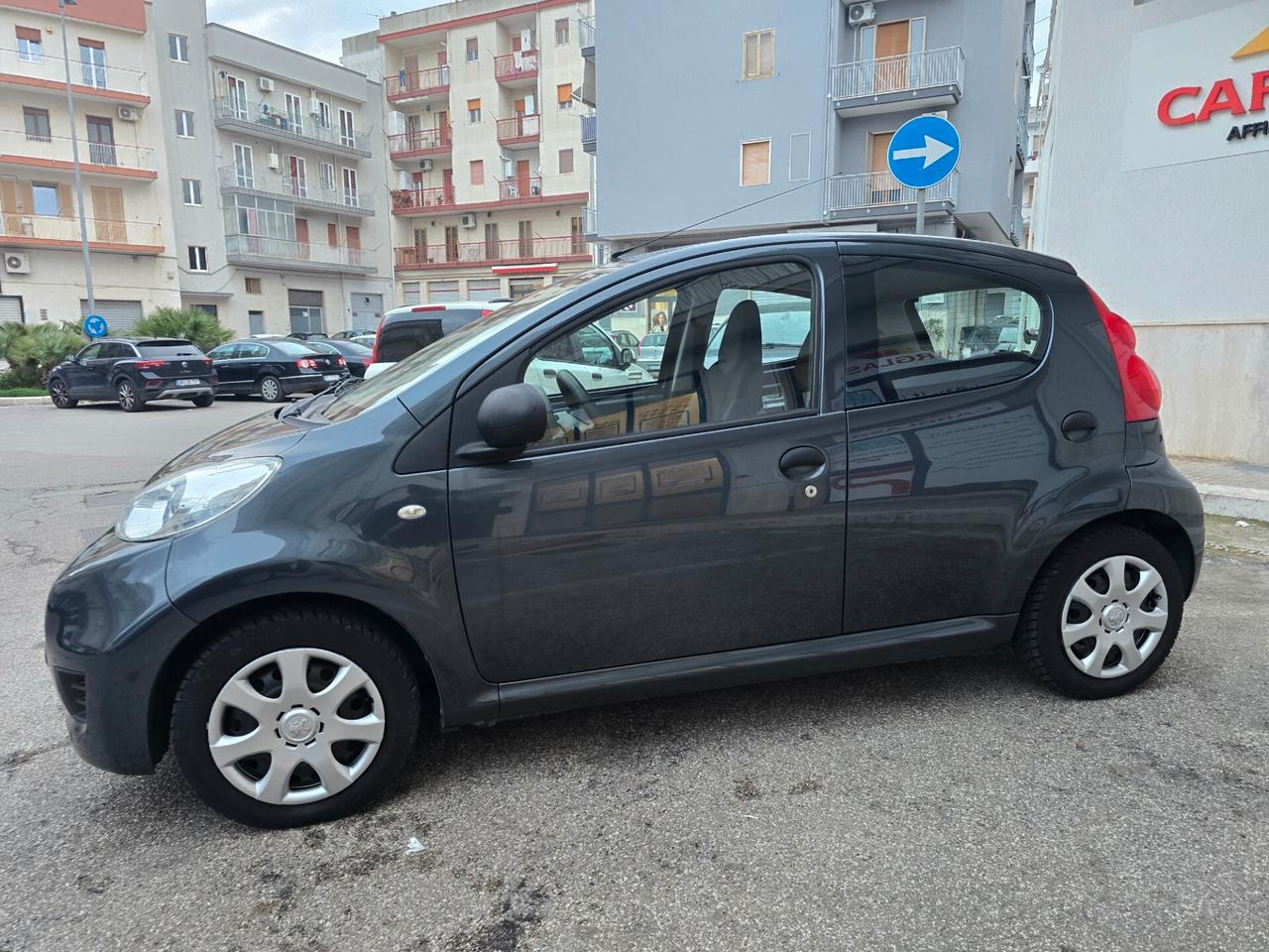 Peugeot 107 68CV - Sweet Years