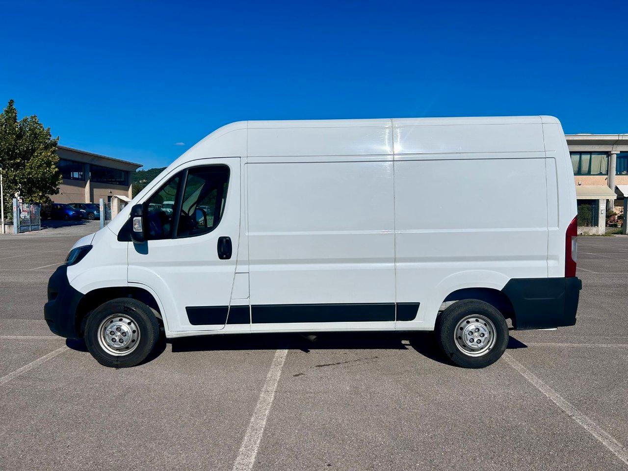 Peugeot Boxer 333 2.2 Blu-hdi 140 Cv L2 H2