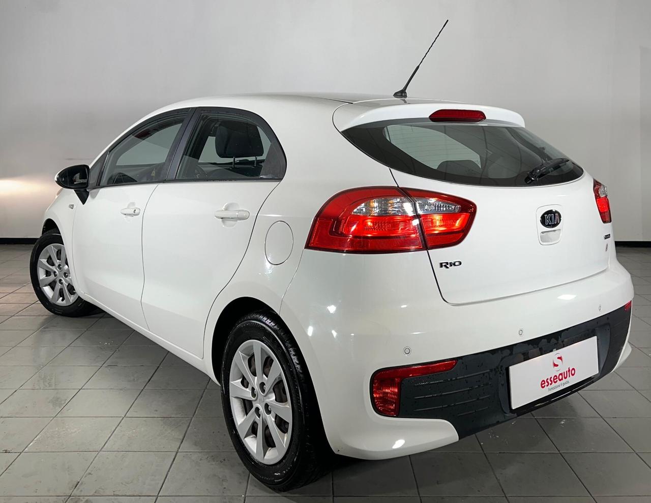 Kia Rio 1.1 CRDi 5p. Cool - ANCHE PER NEOPATENTATI!!