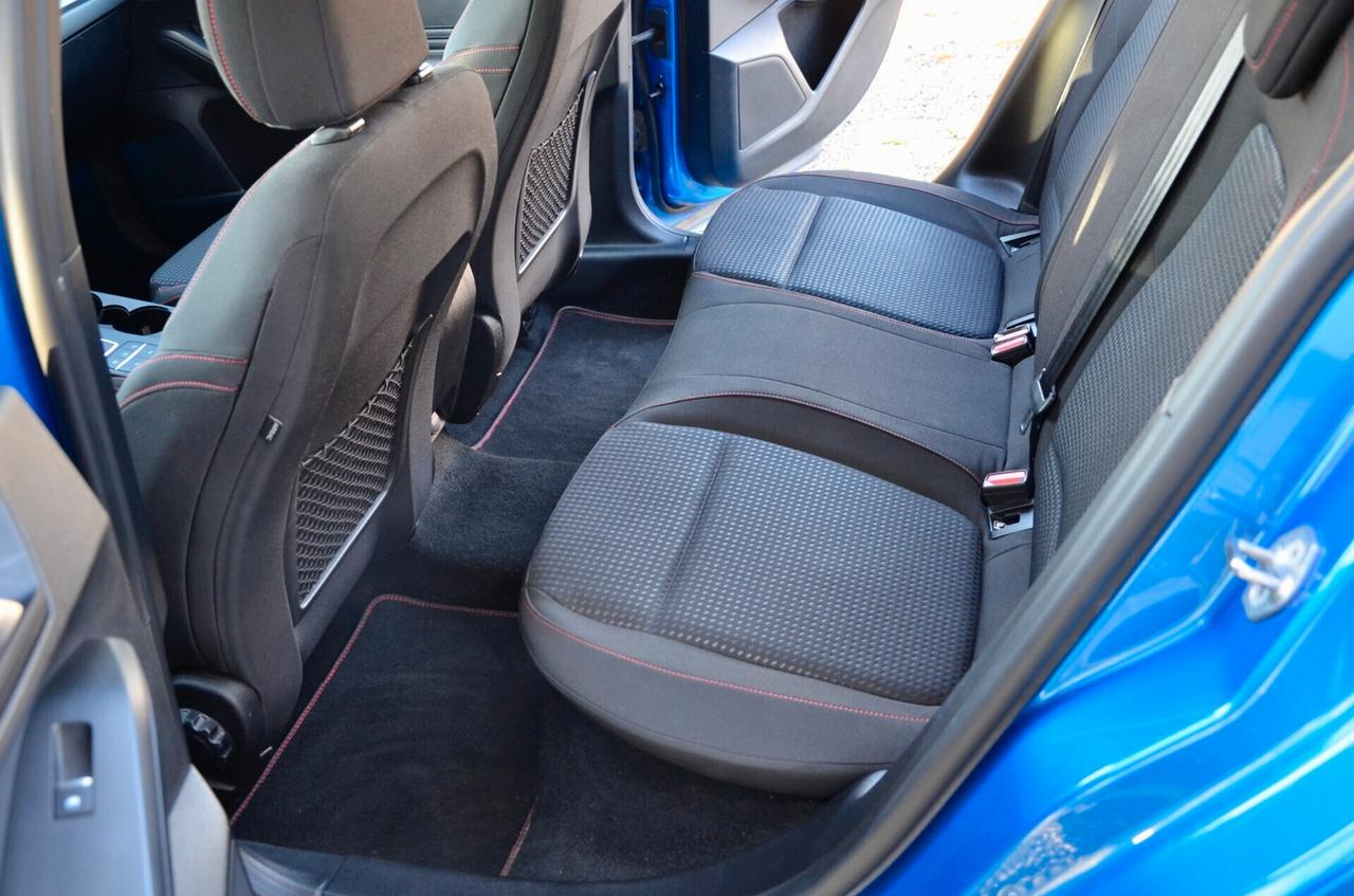 FORD FOCUS SW 1.0 ECOBOOST ST-LINE CO-PILOT 125cv AUTO, PREZZO REALE, SERVICE CERTIFICATI, UFF ITALIANA, EURO 6D, FARI FULL LED, RETROCAMERA, NAVI, PERMUTE