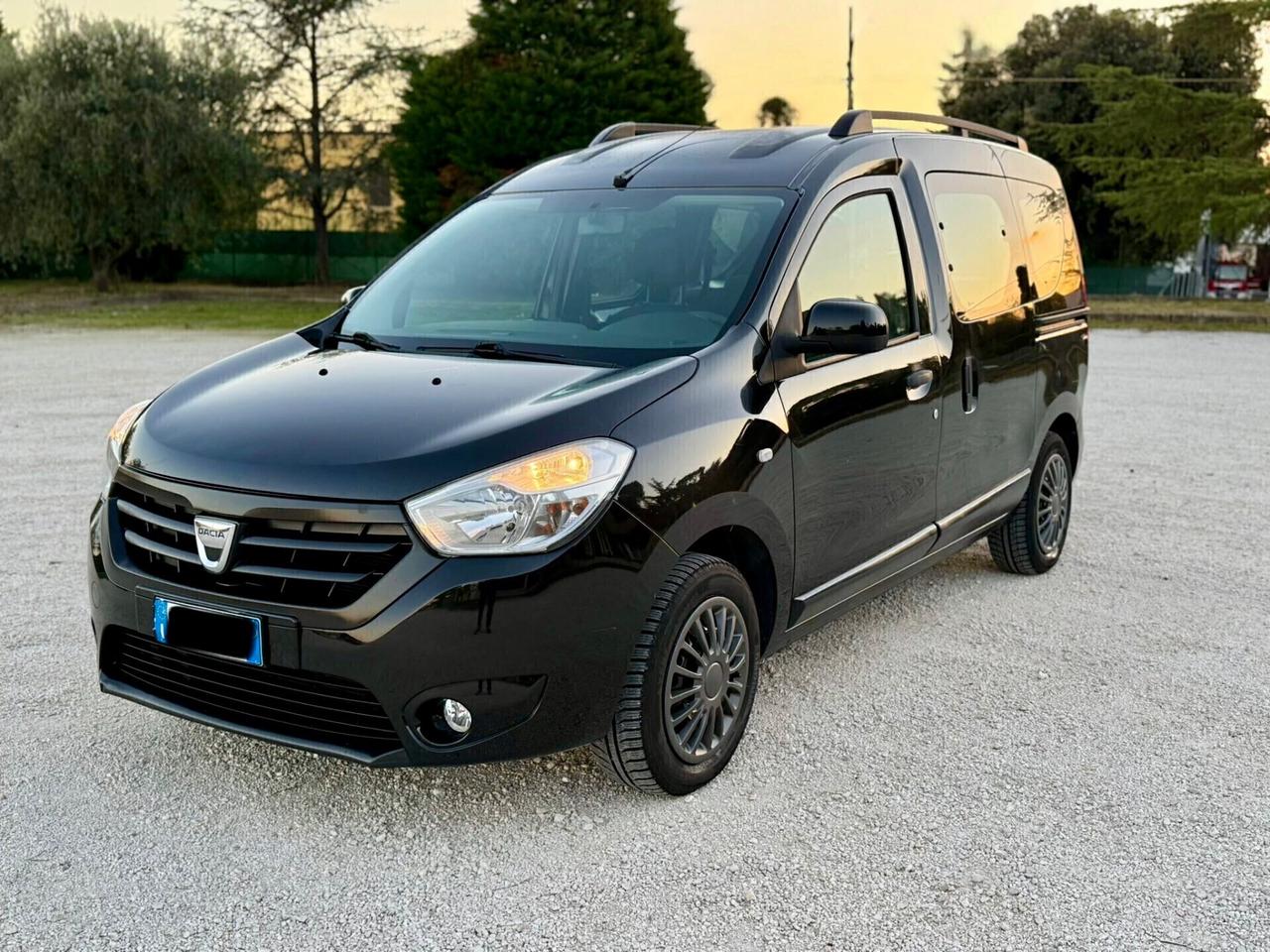 Dacia Dokker con posti 1.6 GPL neopatentati UNIPROPR