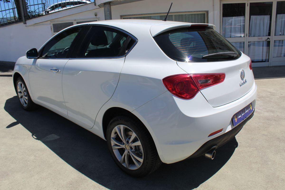 ALFA ROMEO - Giulietta - 2.0 JTDm-2 170 CV Distinctive