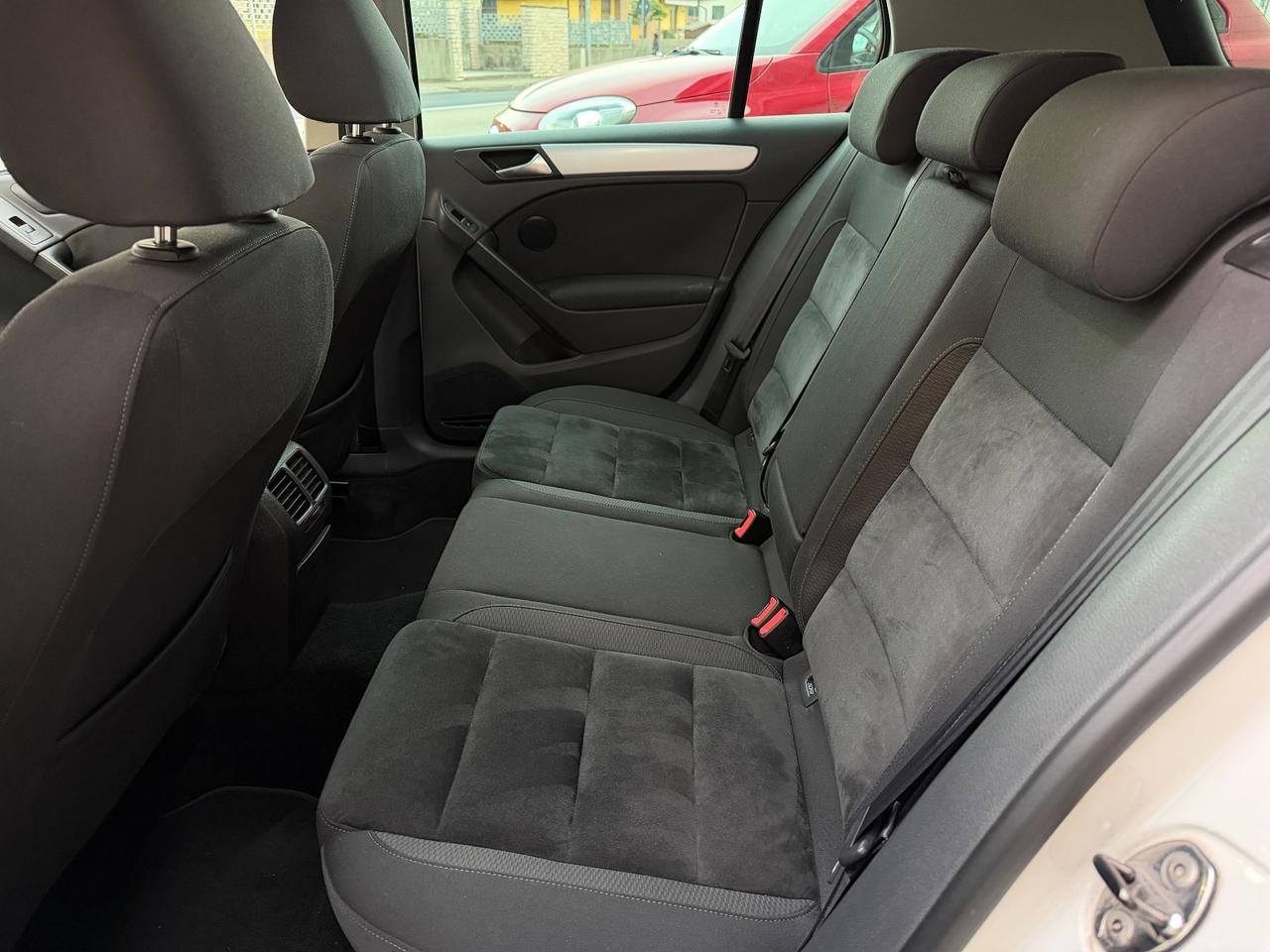 Volkswagen Golf 2.0 TDI 140CV Highline alcantara