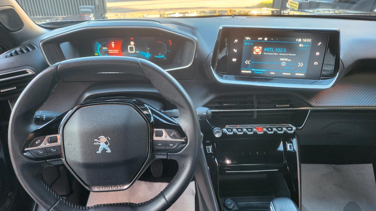 Peugeot 2008 PureTech 100 S&S Allure Pack