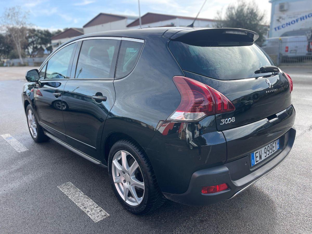 PEUGEOT - 3008 - HYbrid4