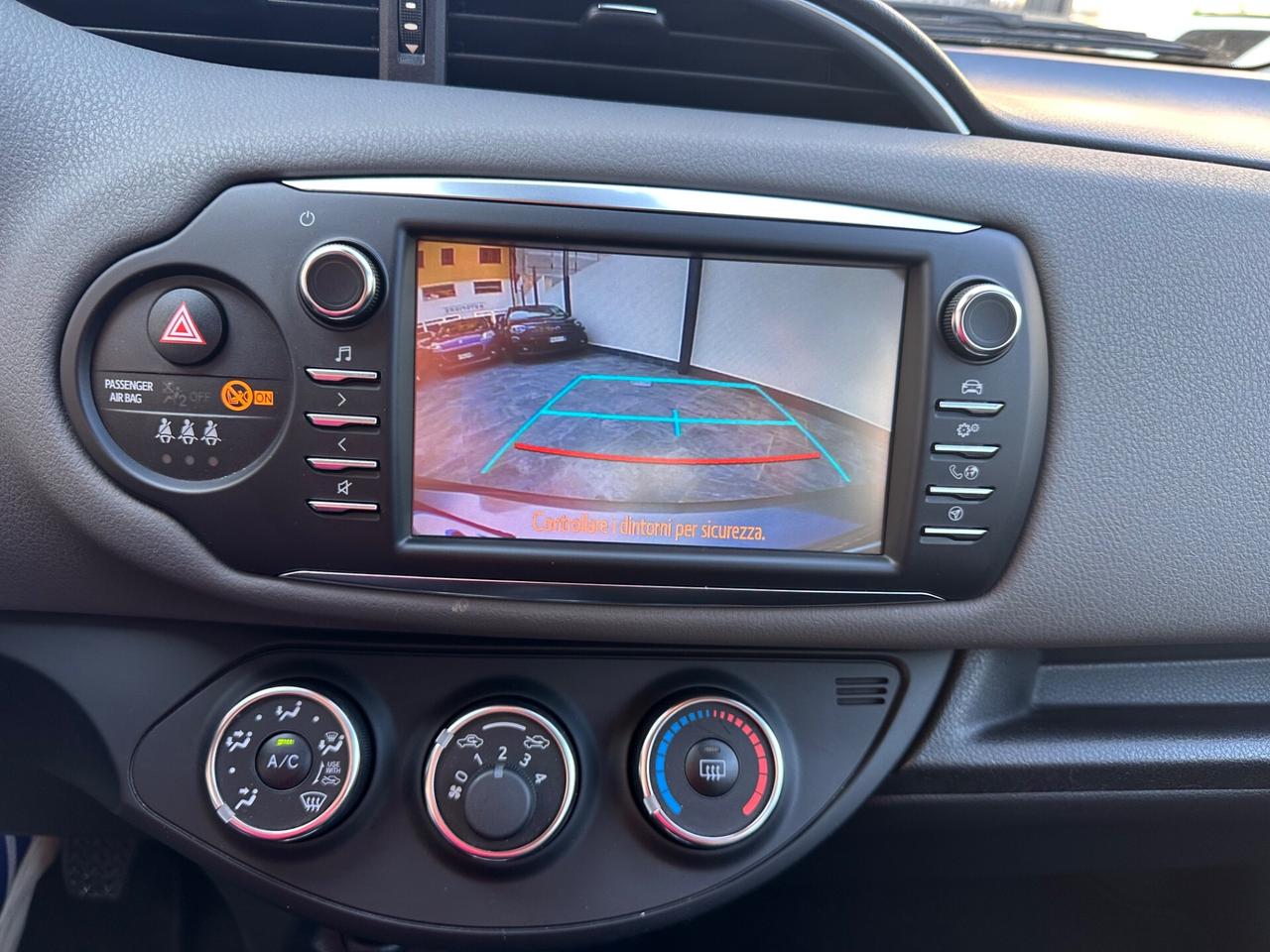 Toyota Yaris 1.5 5 porte Active