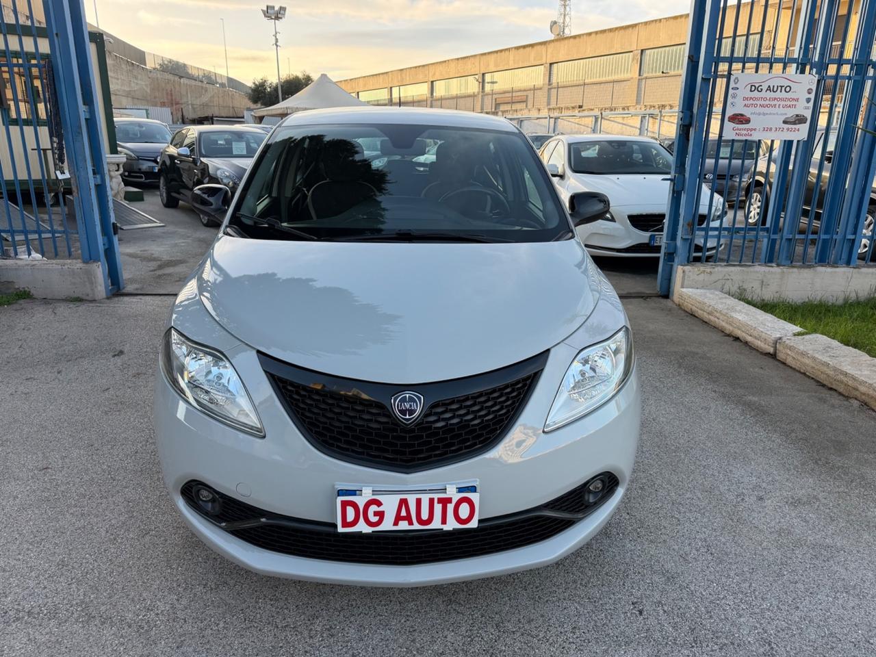 Lancia Ypsilon 1.2 benzina 69 cv 12/2020 52.000 km