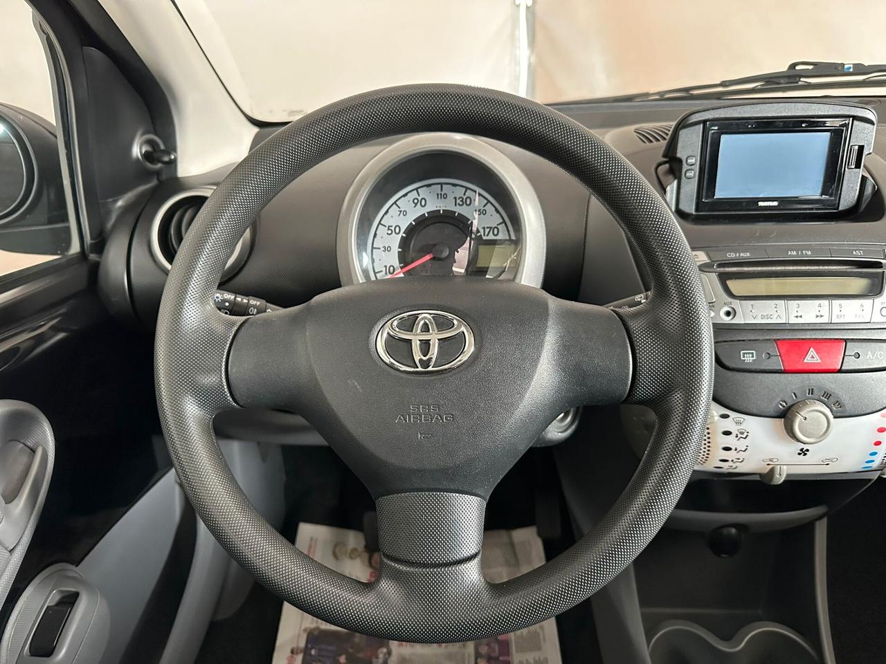 Toyota Aygo 1.0 12V VVT-i 5 porte Deep Ocean Connect