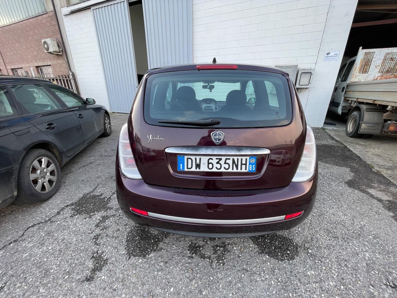 Lancia Ypsilon 1.2 Versus