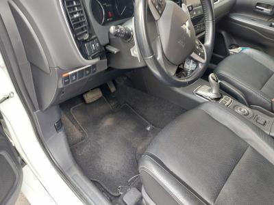 Mitsubishi Outlander phev 2.0 Instyle Diamond 4wd