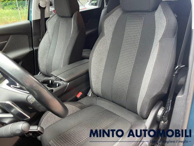 PEUGEOT 5008 1.5 BLUEHDI 130 CV AUTOMATICA 7 POSTI NAVIGATORE