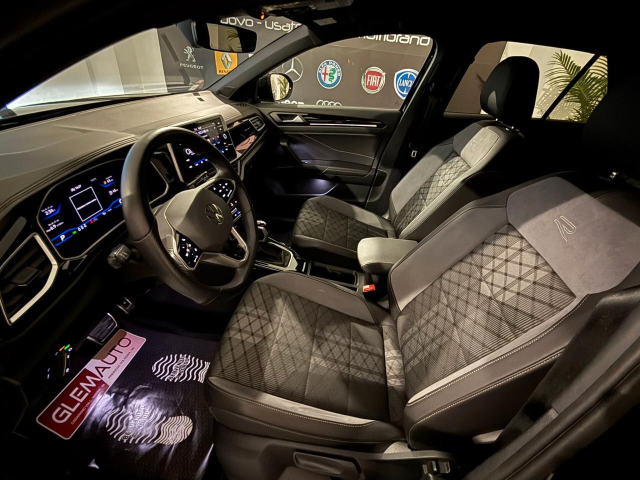 Volkswagen T-Roc 2.0 TDI SCR 150 CV DSG 4MOTION R-Line