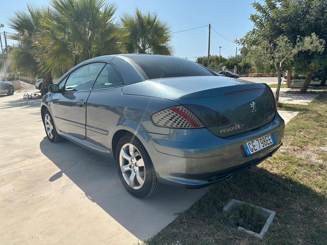 Peugeot 307 2.0 HDi FAP CC Féline