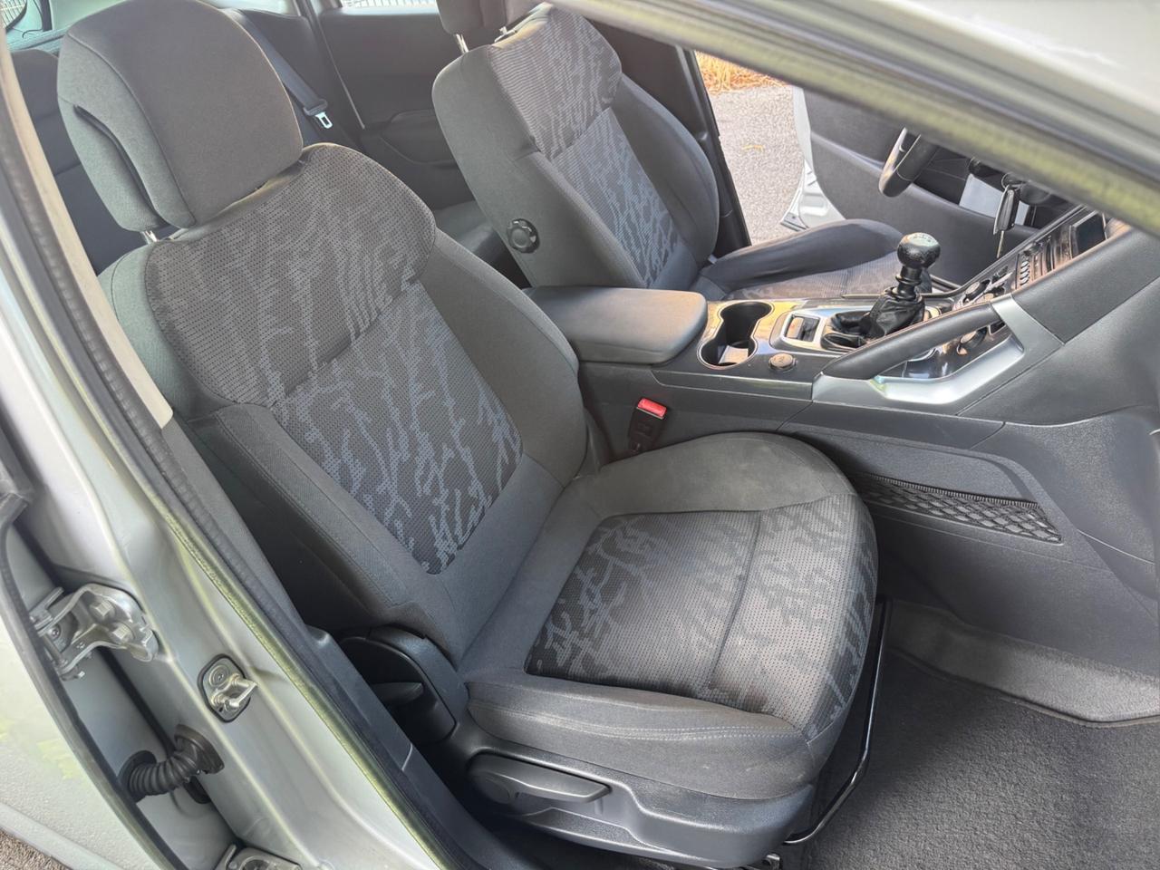 Peugeot 3008 1.6 HDi 112 cv garanzia 12 mesi