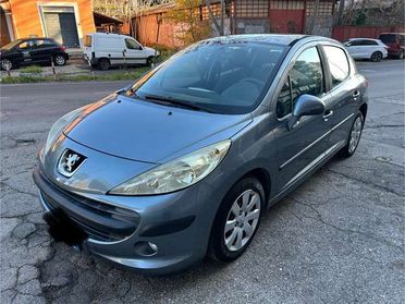 Peugeot 207 207 5p 1.4 hdi Energie Sport s/navi