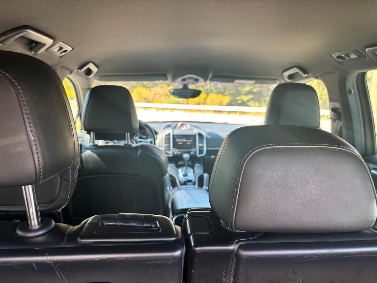 Porsche Cayenne 3.0 Diesel Platinum Edition - 2018