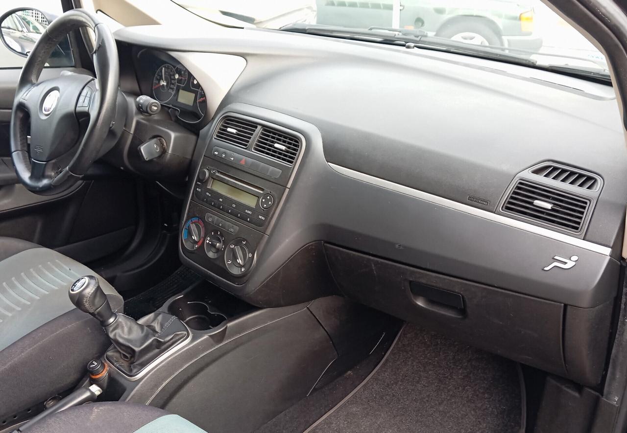 Fiat Grande Punto Grande Punto 1.3 MJT Dynamic