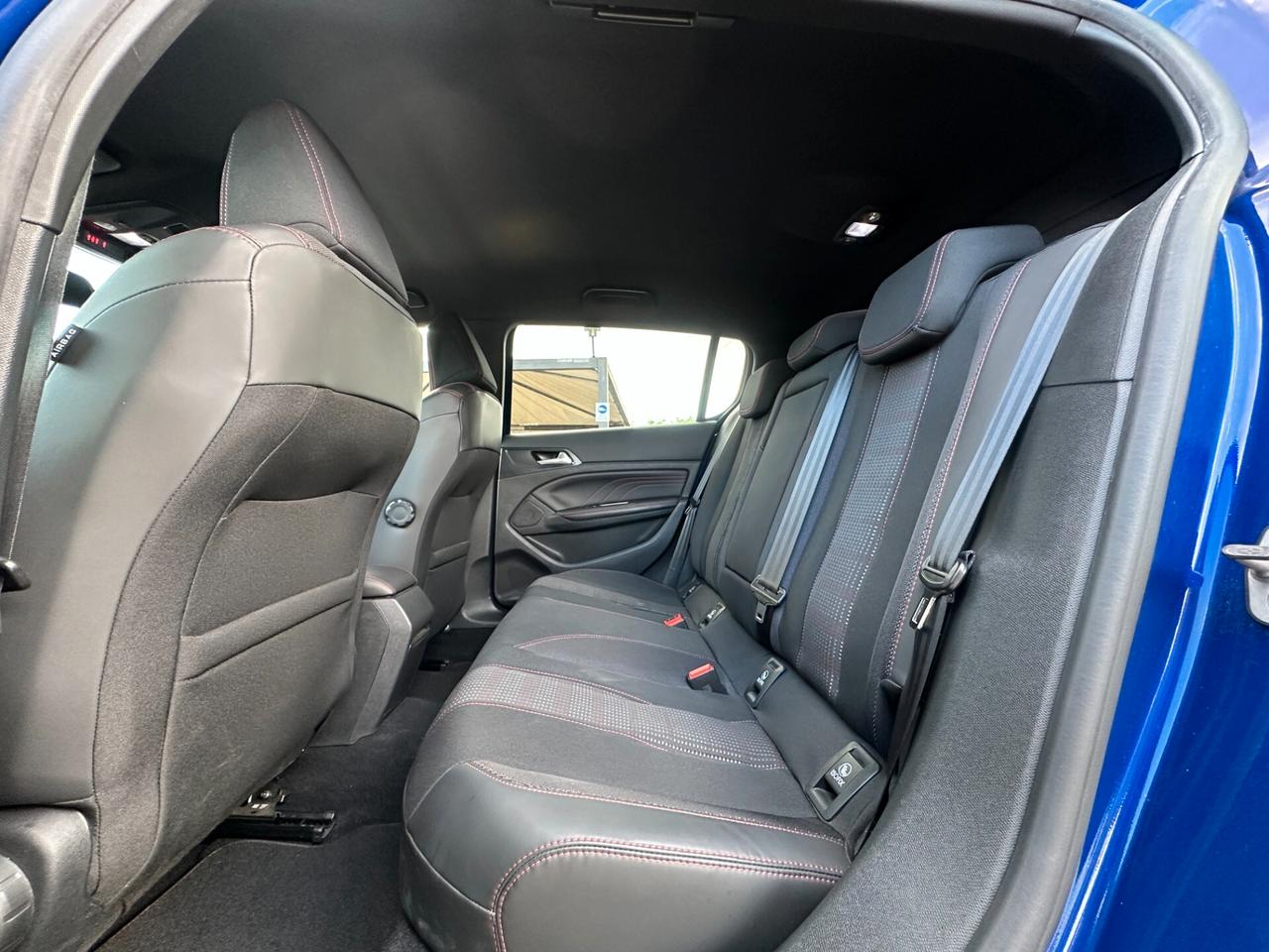 PEUGEOT 308 1.6 BlueHDi 120 S&S GT Line