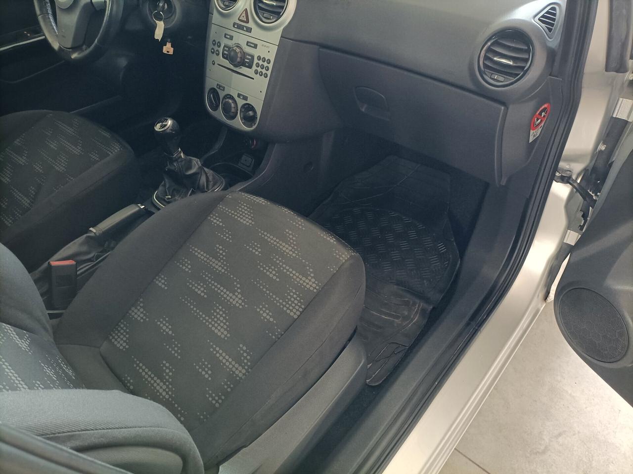 Opel Corsa 1.3 CDTI 95CV F.AP. 5 porte Cosmo - 10/2011