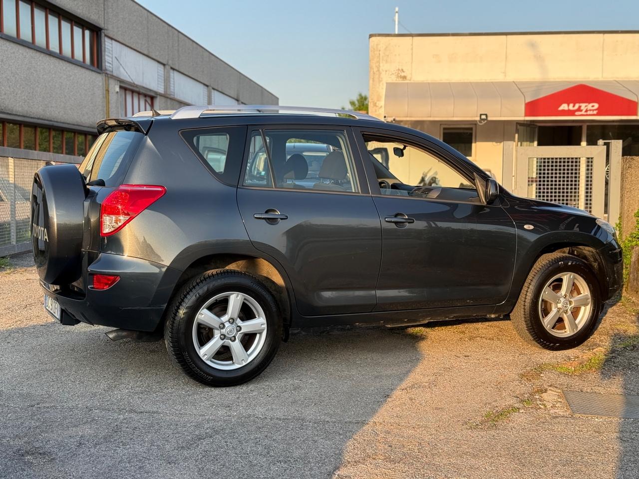 TOYOTA RAV 4 2.0 i BENZINA Luxury 112.000KM PERFETTA